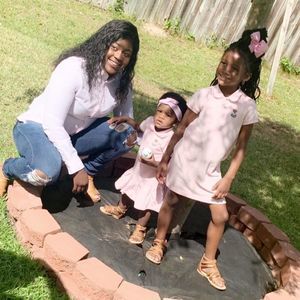 Meet your Posher, Antonia